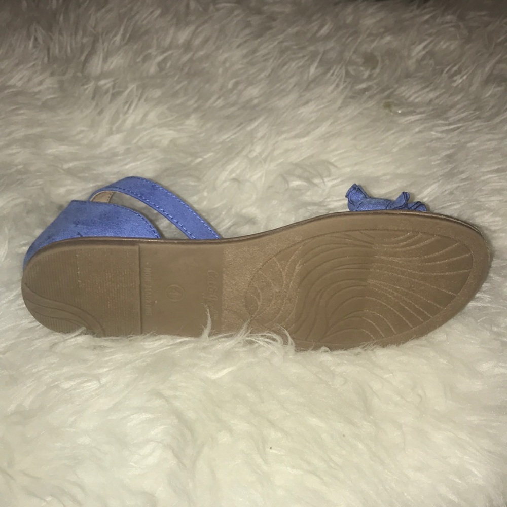 Cat & Jack Ruffle Sandals - Picture 2 of 3